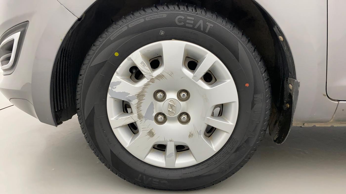 2012 Hyundai i20 MAGNA 1.2, Petrol, Manual, 24,965 km, Left Front Wheel