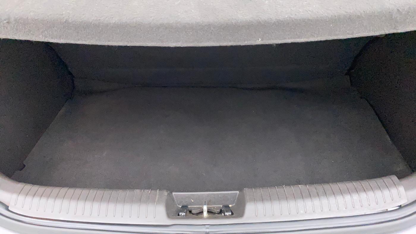 2012 Hyundai i20 MAGNA 1.2, Petrol, Manual, 24,965 km, Boot Inside