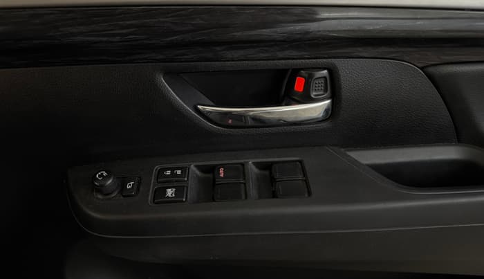 2019 Maruti XL6 ZETA AT, Petrol, Automatic, 62,039 km, Driver Side Door Panels Control