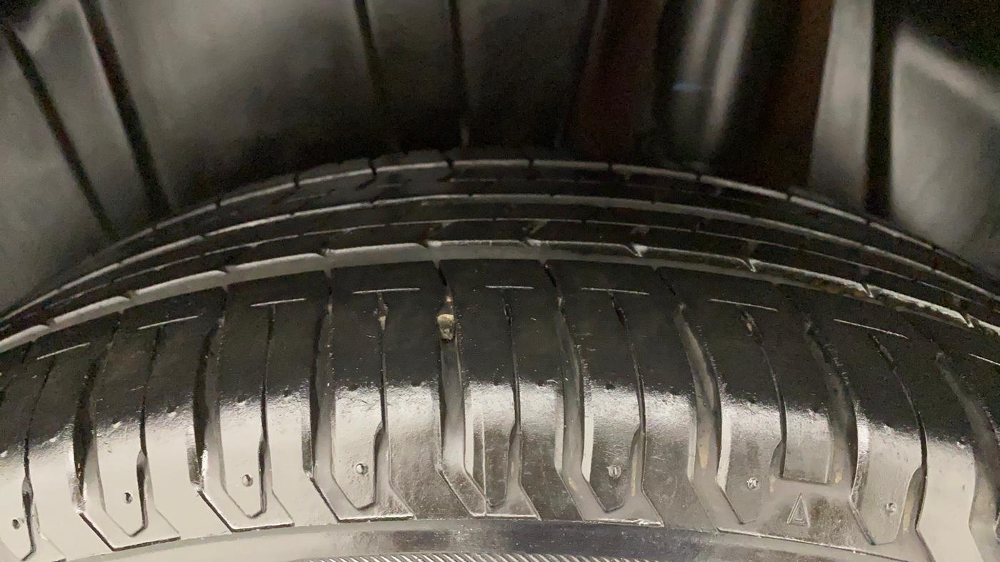 2021 Maruti Ertiga VXI CNG, CNG, Manual, 17,457 km, Left Rear Tyre Tread