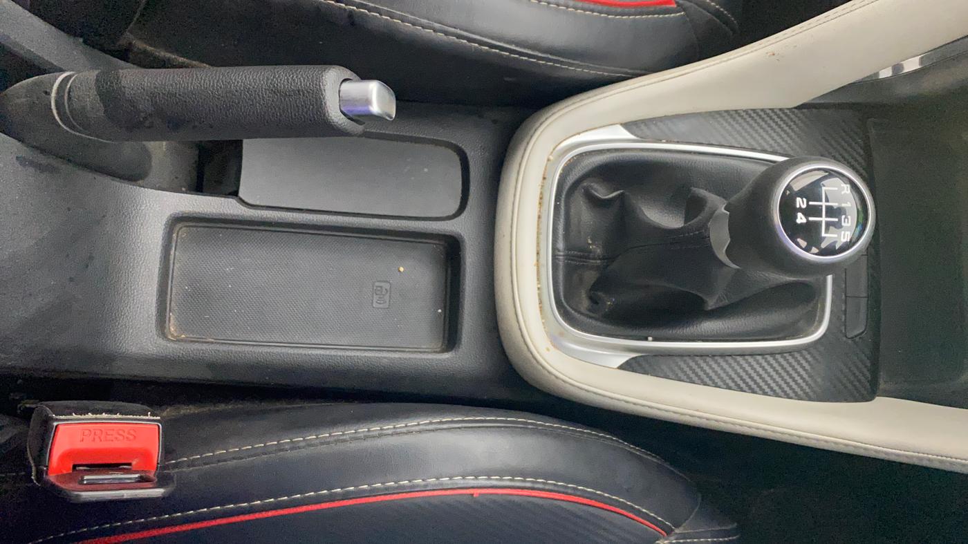 2023 MG ASTOR STYLE 1.5 MT, Petrol, Manual, 22,418 km, Gear Lever