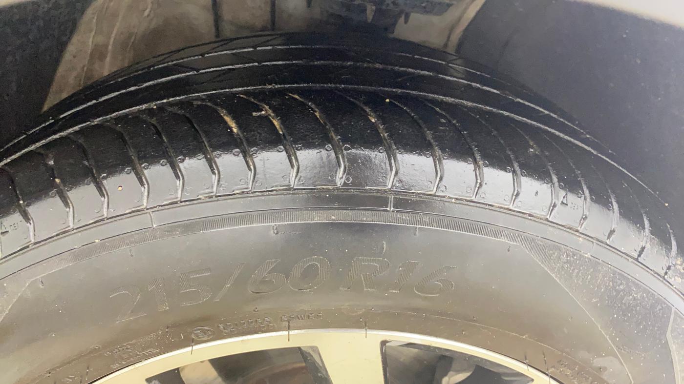 2023 MG ASTOR STYLE 1.5 MT, Petrol, Manual, 22,418 km, Right Front Tyre Tread