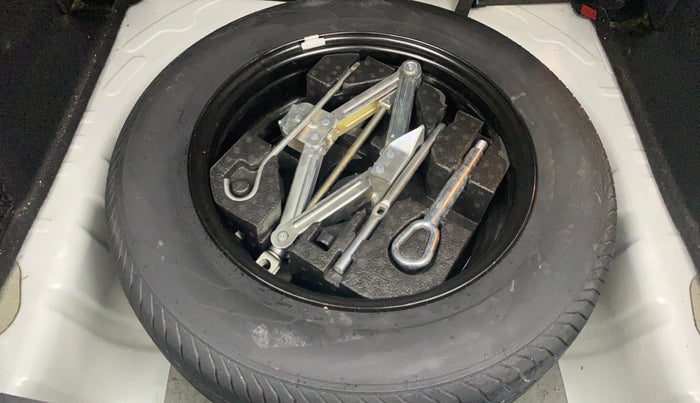 2023 MG ASTOR STYLE 1.5 MT, Petrol, Manual, 22,418 km, Spare Tyre