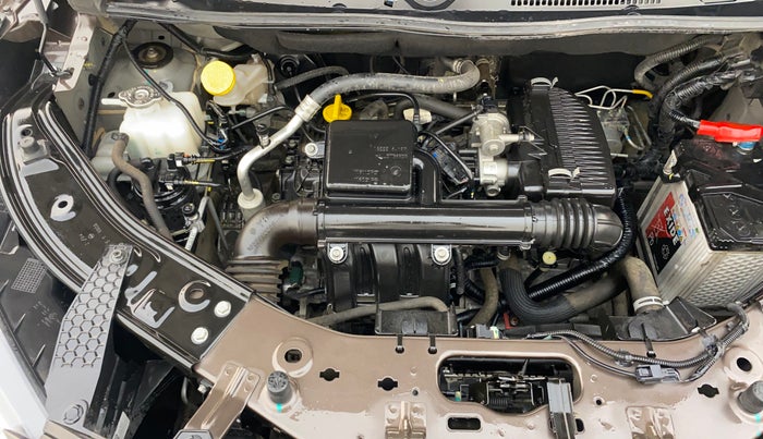 2024 Nissan MAGNITE XV PREMIUM, Petrol, Manual, 12,372 km, Engine View - Right