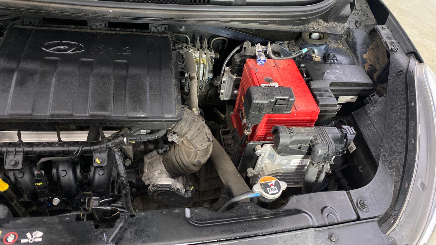 2022 Hyundai GRAND I10 NIOS SPORTZ AMT 1.2 KAPPA VTVT, Petrol, Automatic, 3,852 km, Engine View - Left