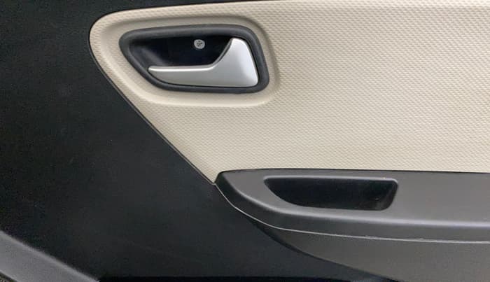 2019 Maruti Alto VXI, Petrol, Manual, 66,530 km, Driver Side Door Panels Control