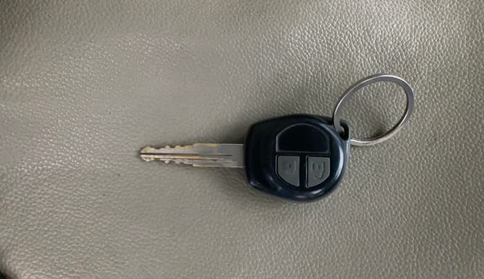 2019 Maruti Alto VXI, Petrol, Manual, 66,530 km, Key Close Up