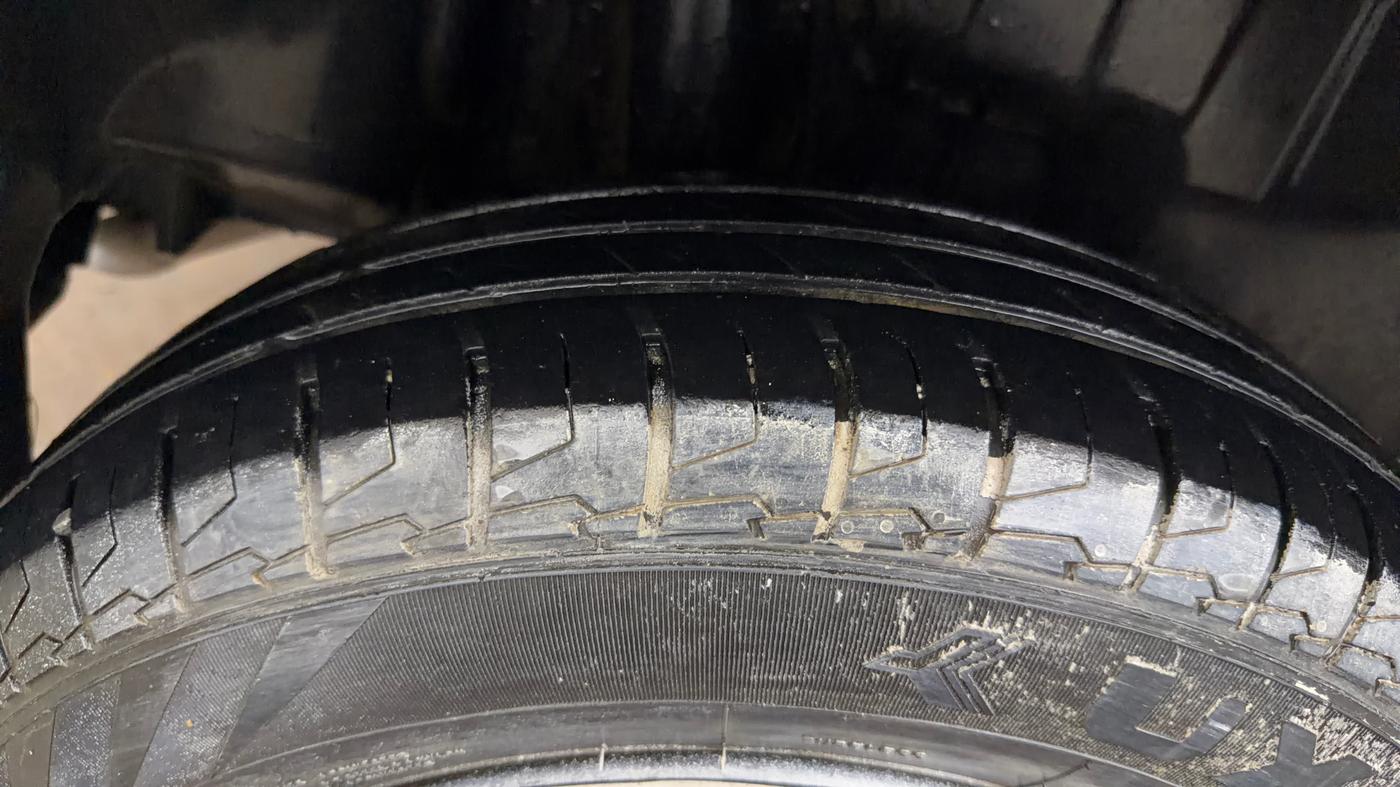 2023 Maruti Swift VXI, Petrol, Manual, 59,011 km, Right Rear Tyre Tread