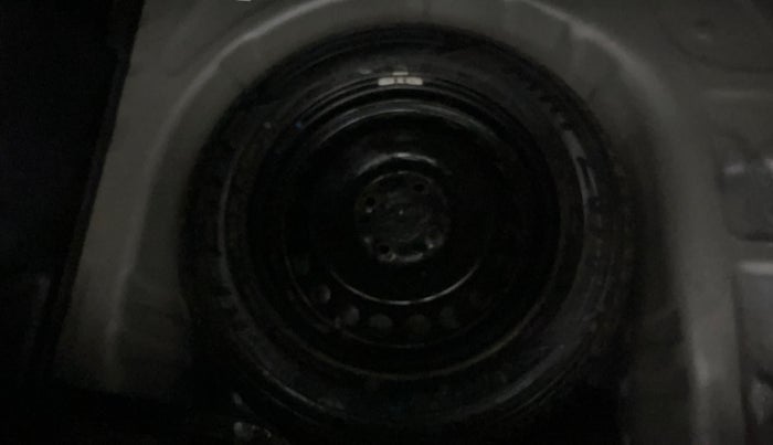 2017 Maruti Baleno DELTA PETROL 1.2, Petrol, Manual, 60,786 km, Spare Tyre