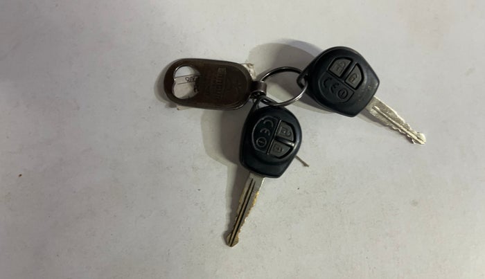 2017 Maruti Baleno DELTA PETROL 1.2, Petrol, Manual, 60,786 km, Key Close Up