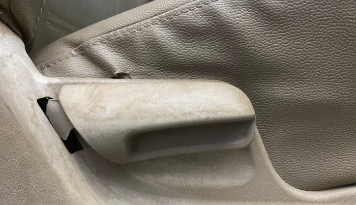 2015 Maruti Ertiga VXI, Petrol, Manual, 76,659 km, Driver Side Adjustment Panel