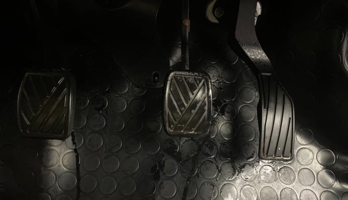 2015 Maruti Ertiga VXI, Petrol, Manual, 76,659 km, Pedals