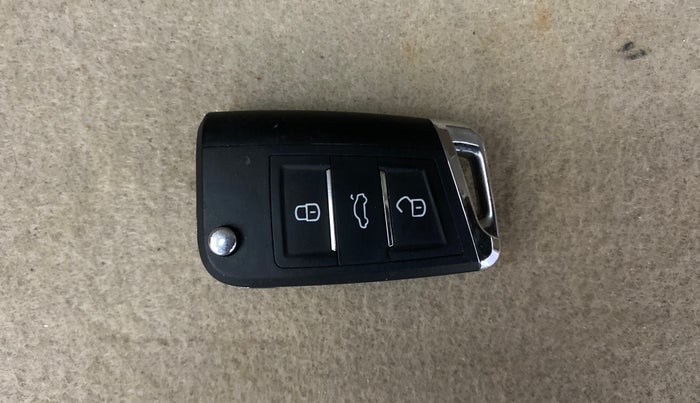 2015 Maruti Ertiga VXI, Petrol, Manual, 76,659 km, Key Close Up