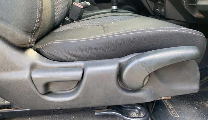 2018 Honda WR-V 1.5L I-DTEC VX MT, Diesel, Manual, 1,24,180 km, Driver Side Adjustment Panel