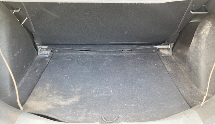 2018 Honda WR-V 1.5L I-DTEC VX MT, Diesel, Manual, 1,24,180 km, Boot Inside