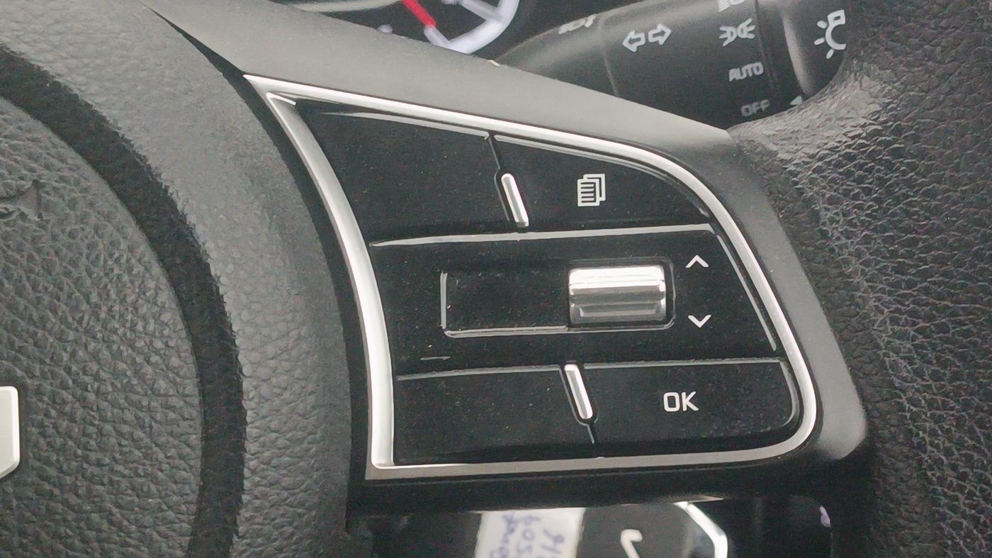 2025 KIA SONET HTK (O) 1.2 Petrol MT, Petrol, Manual, 3,106 km, Adaptive Cruise Control