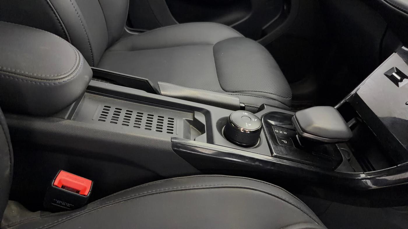 2024 Tata NEXON Fearless Plus S 1.2 Revotron 7DCA Dark Edition, Petrol, Automatic, 8,109 km, Gear Lever