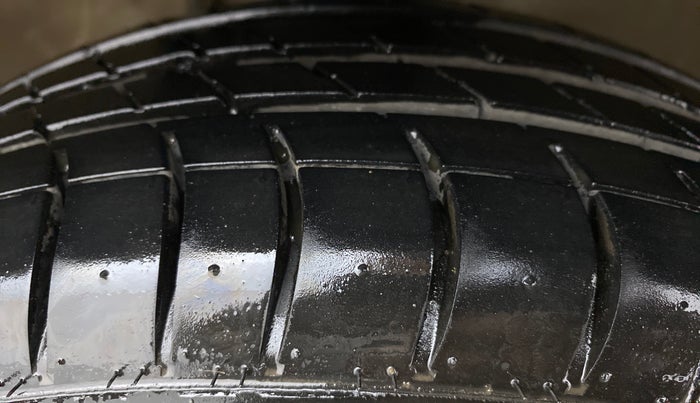 2018 Maruti Alto K10 VXI, CNG, Manual, 22,946 km, Right Front Tyre Tread