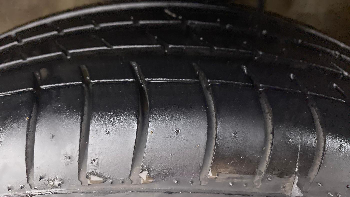 2018 Maruti Alto K10 VXI, CNG, Manual, 22,946 km, Left Front Tyre Tread