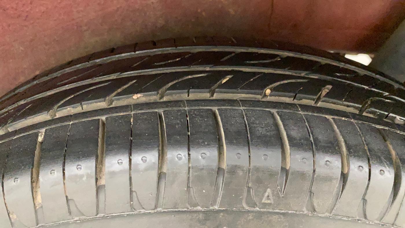 2011 Maruti Wagon R 1.0 VXI, Petrol, Manual, 1,16,570 km, Left Rear Tyre Tread