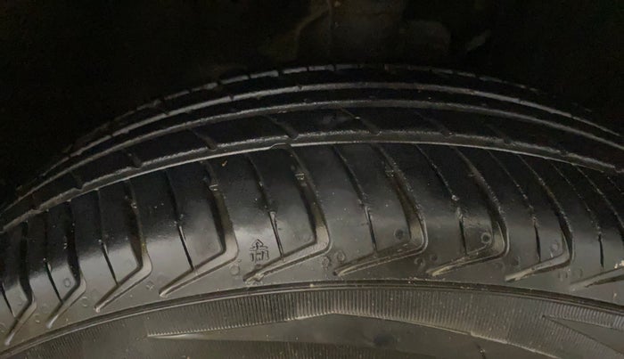 2019 Maruti New Wagon-R LXI CNG 1.0, CNG, Manual, 78,357 km, Right Front Tyre Tread