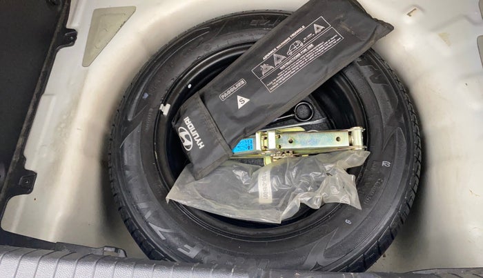 2019 Hyundai Elite i20 SPORTZ PLUS 1.2 DUAL TONE, Petrol, Manual, 23,356 km, Spare Tyre