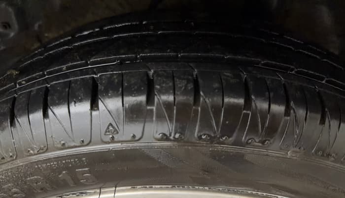 2018 Honda Amaze 1.2L I-VTEC V CVT, CNG, Automatic, 1,13,049 km, Left Rear Tyre Tread