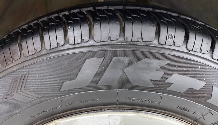 2018 Maruti Swift VXI D, Petrol, Manual, 79,347 km, Right Front Tyre Tread