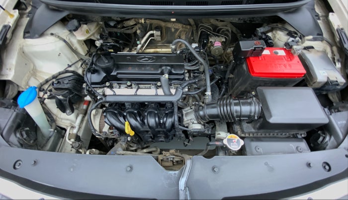 2017 Hyundai i20 Active 1.2 S, Petrol, Manual, 56,034 km, Engine Bonet View