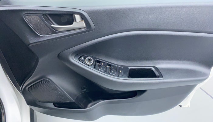 2017 Hyundai i20 Active 1.2 S, Petrol, Manual, 56,034 km, Driver Side Door Panels Controls