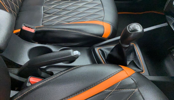 2017 Hyundai i20 Active 1.2 S, Petrol, Manual, 56,034 km, Gear Lever