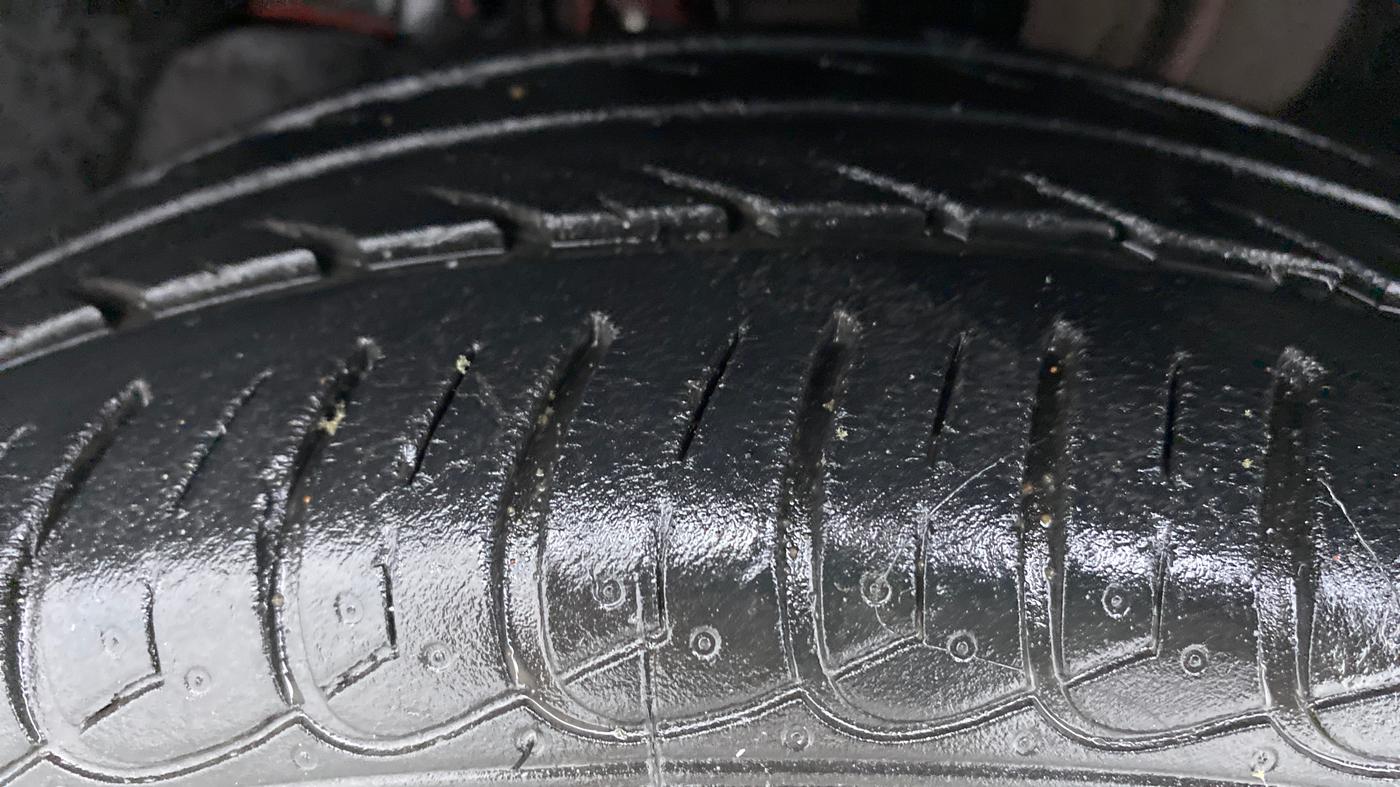 2019 Tata Tiago XTA 1.2 PETROL, Petrol, Automatic, 7,727 km, Left Front Tyre Tread