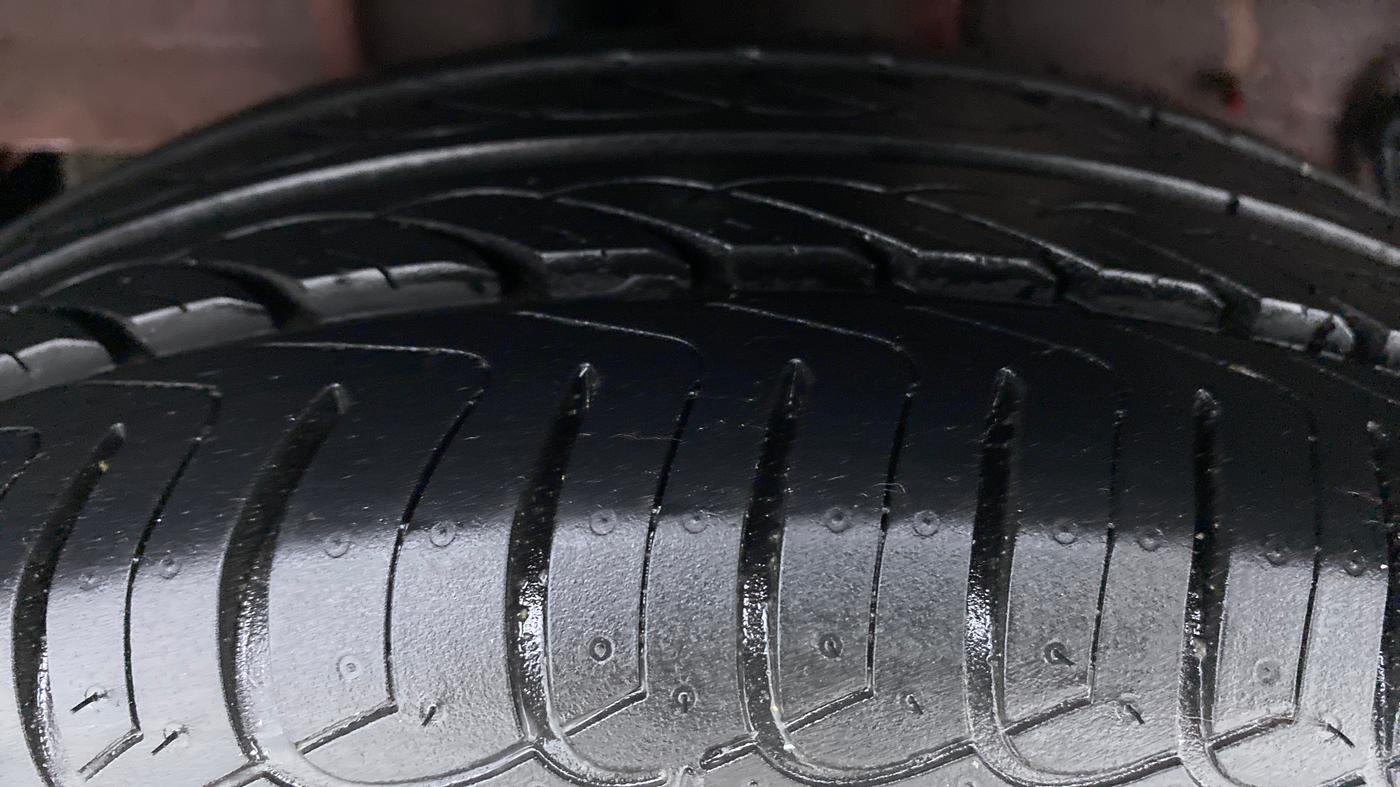 2019 Tata Tiago XTA 1.2 PETROL, Petrol, Automatic, 7,727 km, Right Rear Tyre Tread