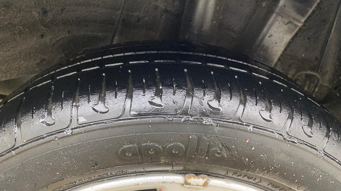 2017 Hyundai Xcent SX 1.2, Petrol, Manual, 36,981 km, Left Rear Tyre Tread