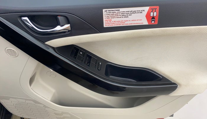 2023 Tata NEXON XZA PLUS SUNROOF PETROL, Petrol, Automatic, 6,087 km, Driver Side Door Panels Control