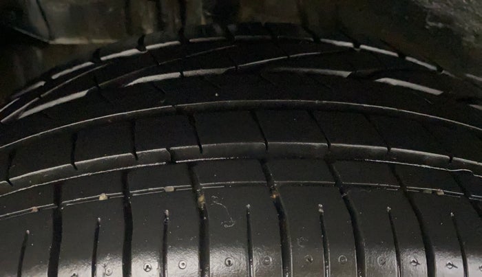 2023 Tata NEXON XZA PLUS SUNROOF PETROL, Petrol, Automatic, 6,087 km, Right Rear Tyre Tread