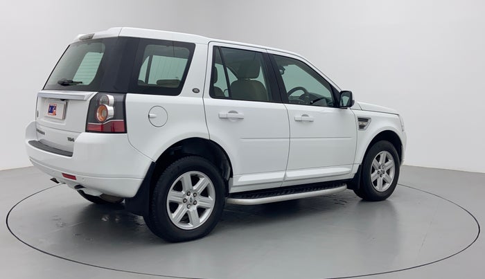 2014 Landrover Freelander 2 TD4 SE, Diesel, Automatic, 1,18,526 km, Right Back Diagonal (45- Degree) View