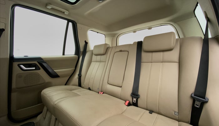 2014 Landrover Freelander 2 TD4 SE, Diesel, Automatic, 1,18,526 km, Right Side Rear Door Cabin View