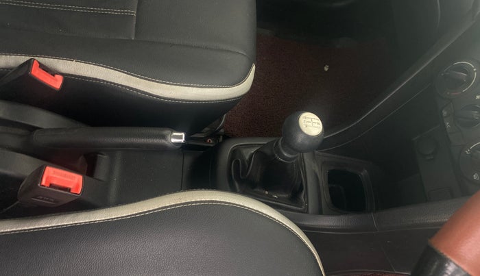 2016 Maruti Swift VXI, Petrol, Manual, 51,772 km, Gear Lever