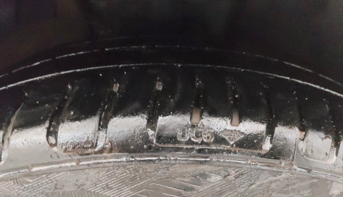 2019 Volkswagen Vento 1.2 TSI HIGHLINE PLUS AT, Petrol, Automatic, 1,16,810 km, Right Front Tyre Tread