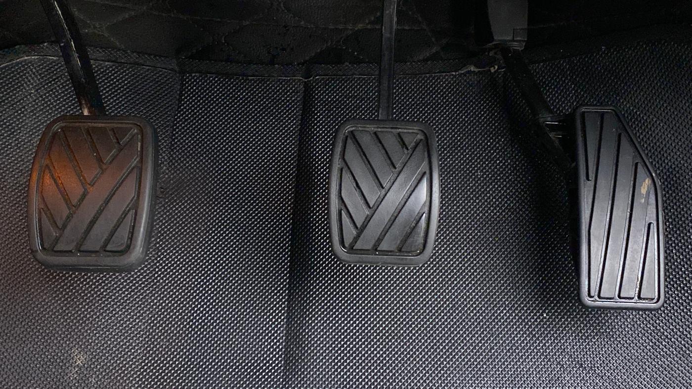 2020 Maruti Baleno ZETA PETROL 1.2, Petrol, Manual, 13,624 km, Pedals