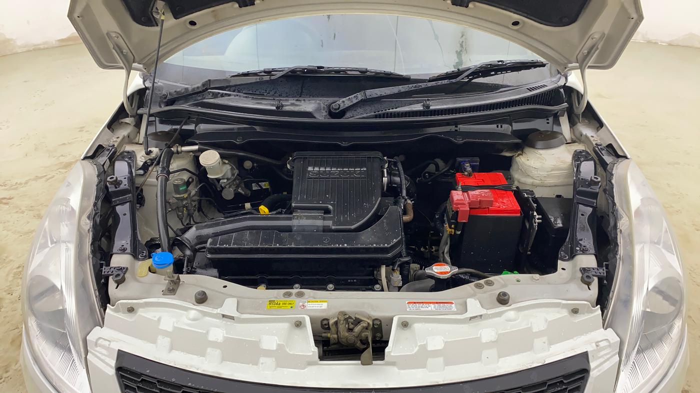 2015 Maruti Swift VXI, Petrol, Manual, 58,070 km, Engine View
