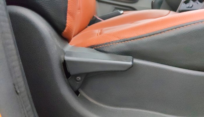 2018 Tata Tiago XT PETROL, Petrol, Manual, 64,109 km, Driver Side Adjustment Panel