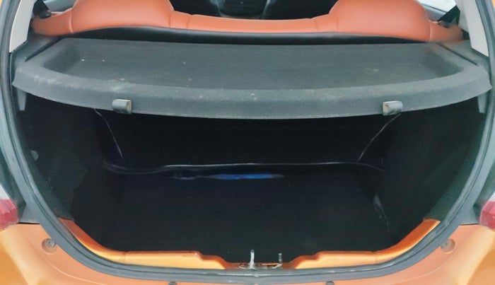 2018 Tata Tiago XT PETROL, Petrol, Manual, 64,109 km, Boot Inside