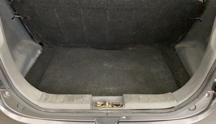 2015 Maruti Alto 800 LXI, Petrol, Manual, 45,610 km, Boot Inside