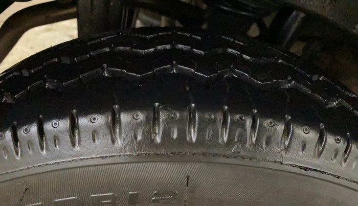 2015 Maruti Alto 800 LXI, Petrol, Manual, 45,610 km, Right Rear Tyre Tread