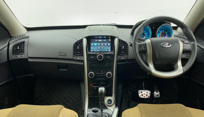 2019 Mahindra XUV500 W7 AT, Diesel, Automatic, 36,879 km, Dashboard