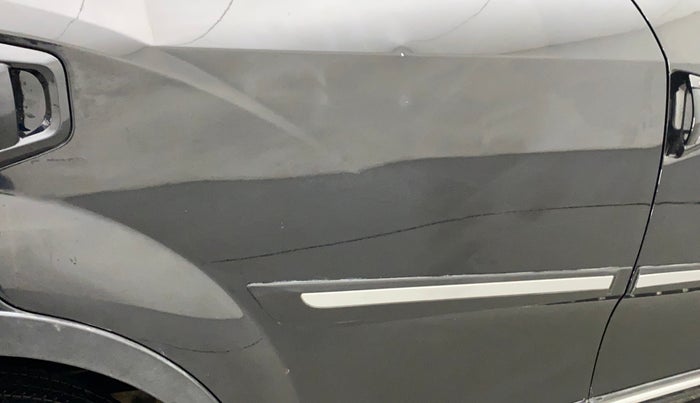 2019 Mahindra XUV500 W7 AT, Diesel, Automatic, 36,879 km, Right rear door - Slightly dented