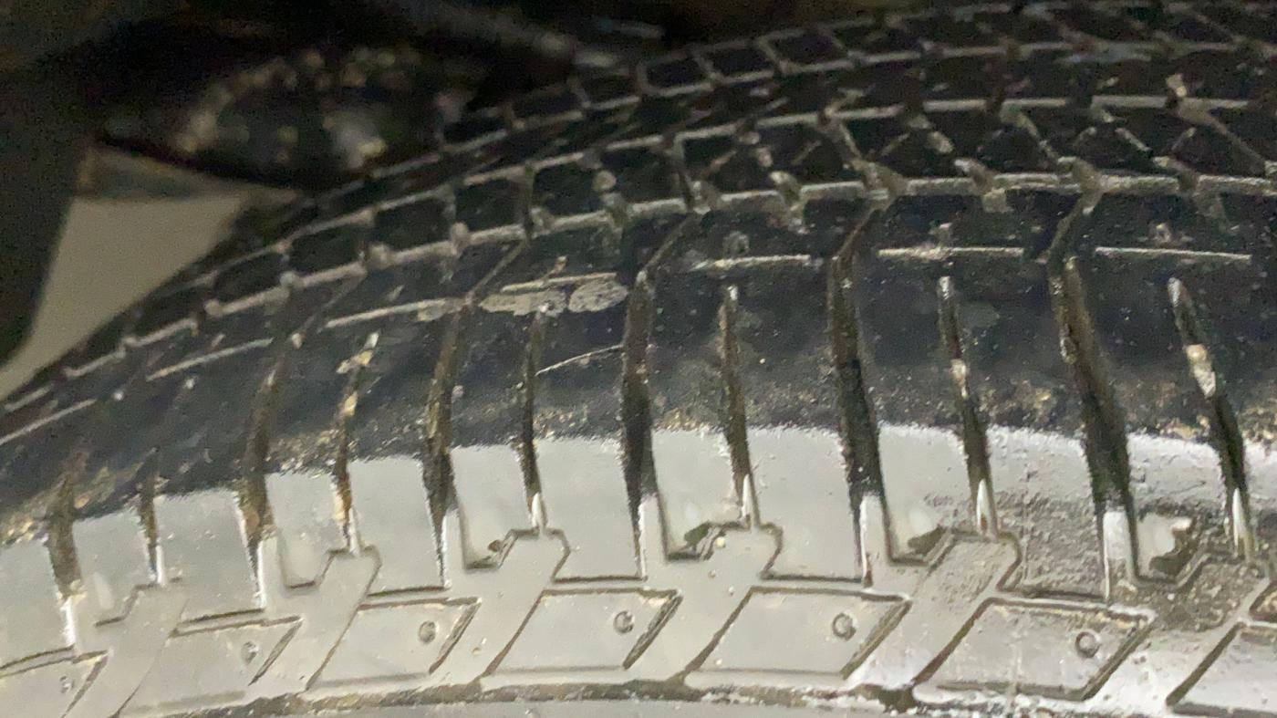 2019 Mahindra XUV500 W7 AT, Diesel, Automatic, 36,879 km, Left Rear Tyre Tread