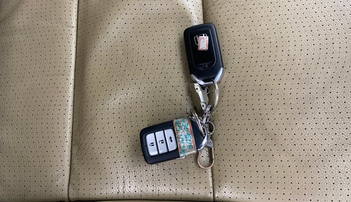 2017 Honda City 1.5L I-VTEC VX, Petrol, Manual, 67,808 km, Key Close Up